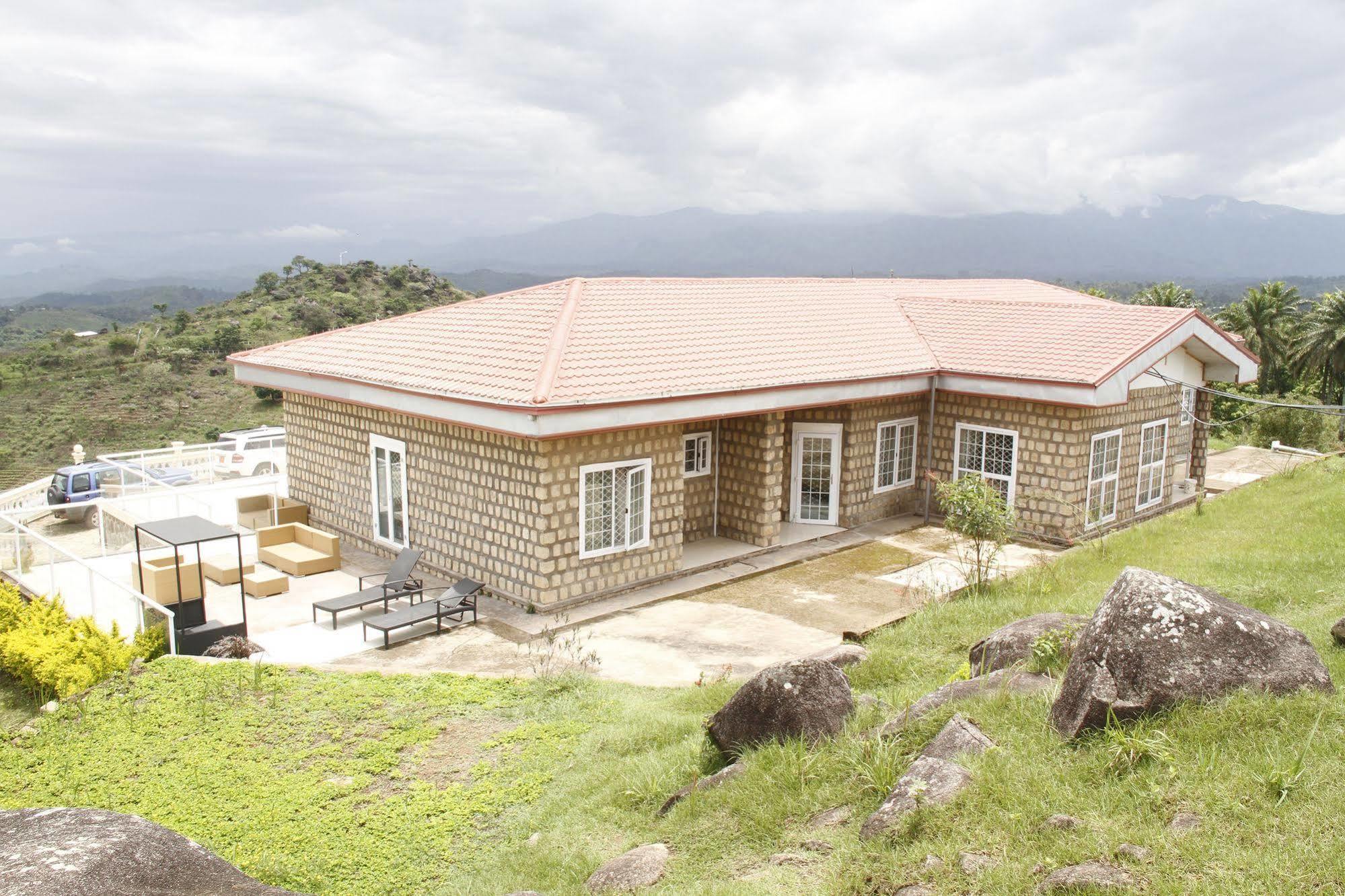 Saddle Hill Ranch Hotel Bafut Exterior photo