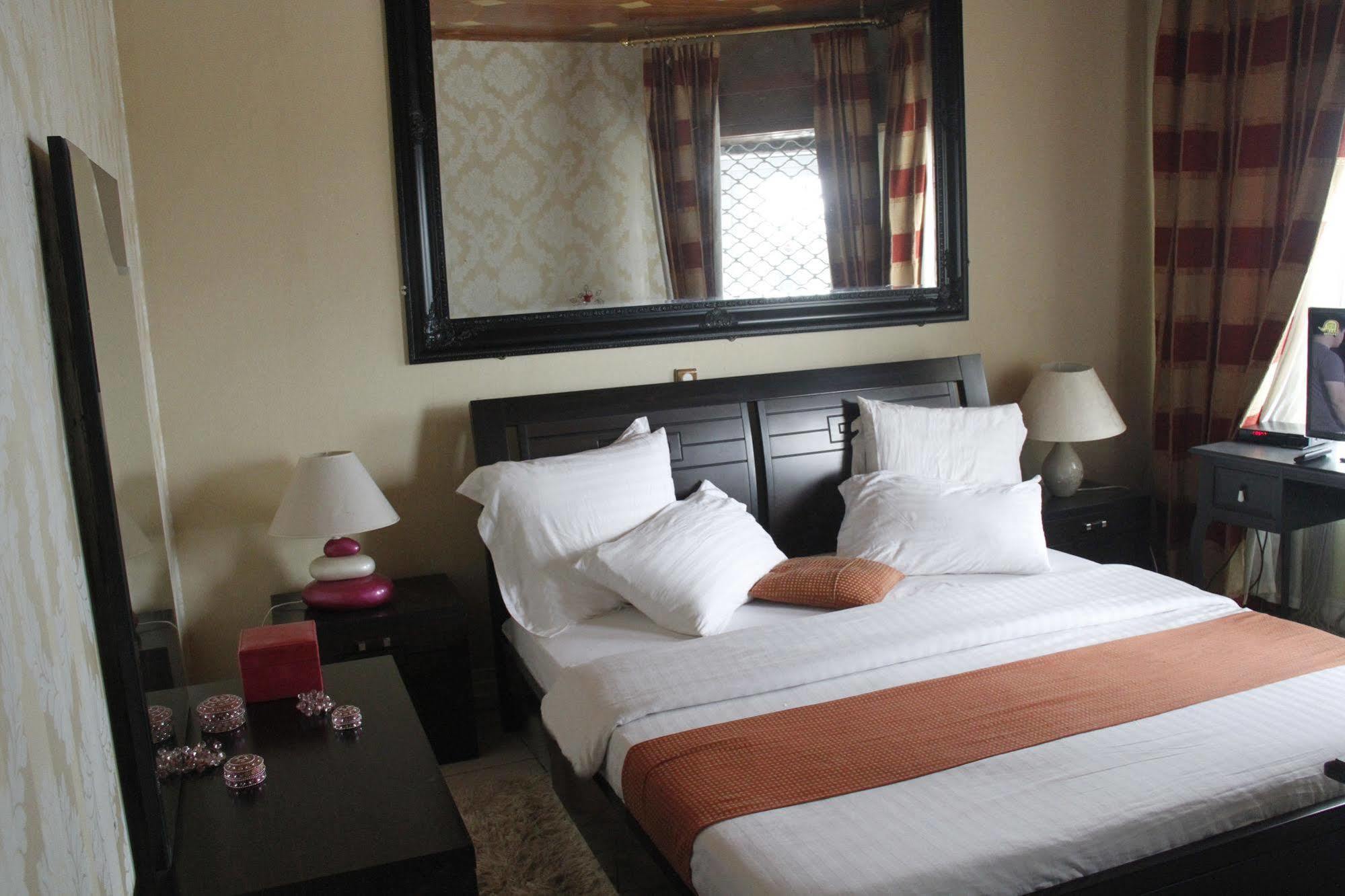Saddle Hill Ranch Hotel Bafut Exterior photo